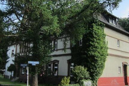 Wohlfühlwohnung: schöne 2-Zimmer-Dachgeschosswohnung zimmer