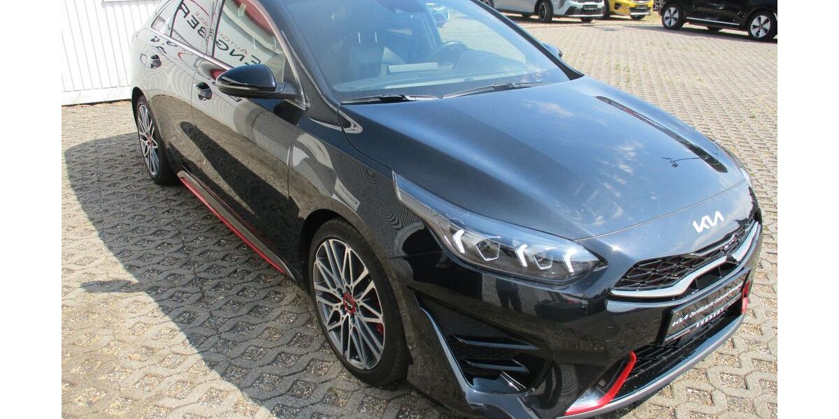 Kia pro ceed / ProCeed 56.896 km 23.890 &euro; Datteln 45711