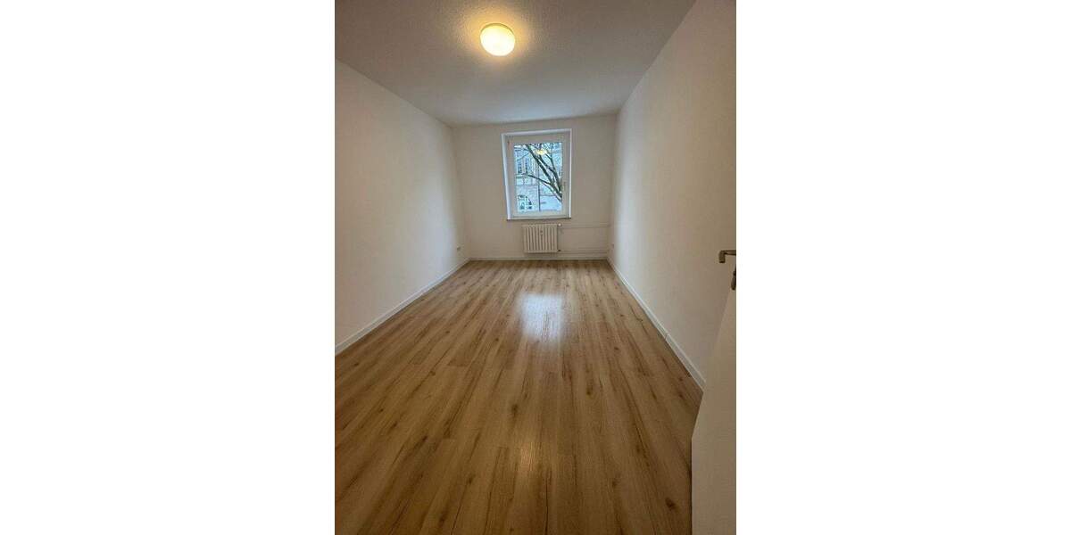 Etagenwohnung Witten Annen - 3 Zimmer, 85 m&sup2;, 890&euro; | Angebot:25341275