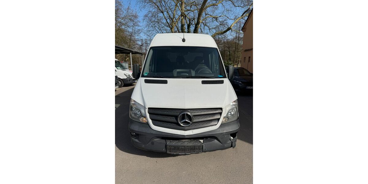 Mercedes-Benz Sprinter 235.976 km 15.900 &euro; Gladbeck 45968
