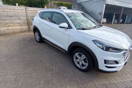 Hyundai TUCSON 79.500 km 16.100 &euro; Bochum 44795