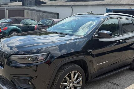 Jeep Cherokee 103.580 km 18.950 &euro; Essen 45131