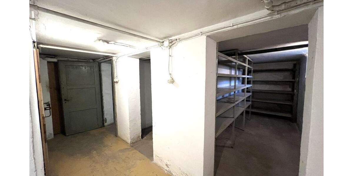 Doppelhaushälfte mit 5 Zi. + Garage auf weitläufigem Gartengrundstück in Dortmund Brackel 5 zimmer