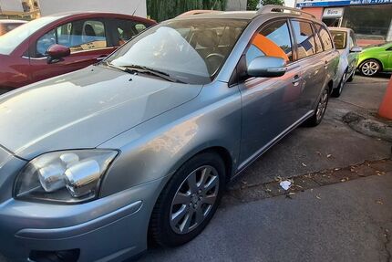 Toyota Avensis 121.300 km 4.800 &euro; Dortmund 44339