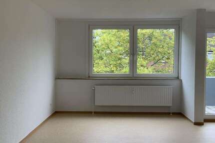 Wohnung zum Mieten in Gelsenkirchen 283,30 € 50.4 m² 1 zimmer