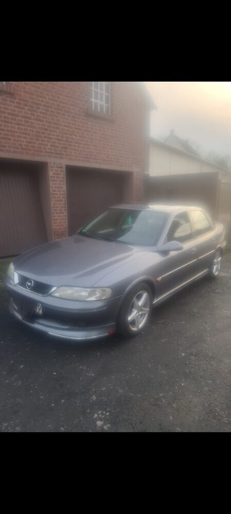 Vectra B