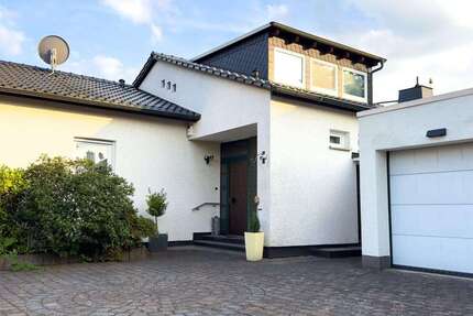 Haus zum Kaufen in Witten 740.000 € 290 m² 7 zimmer