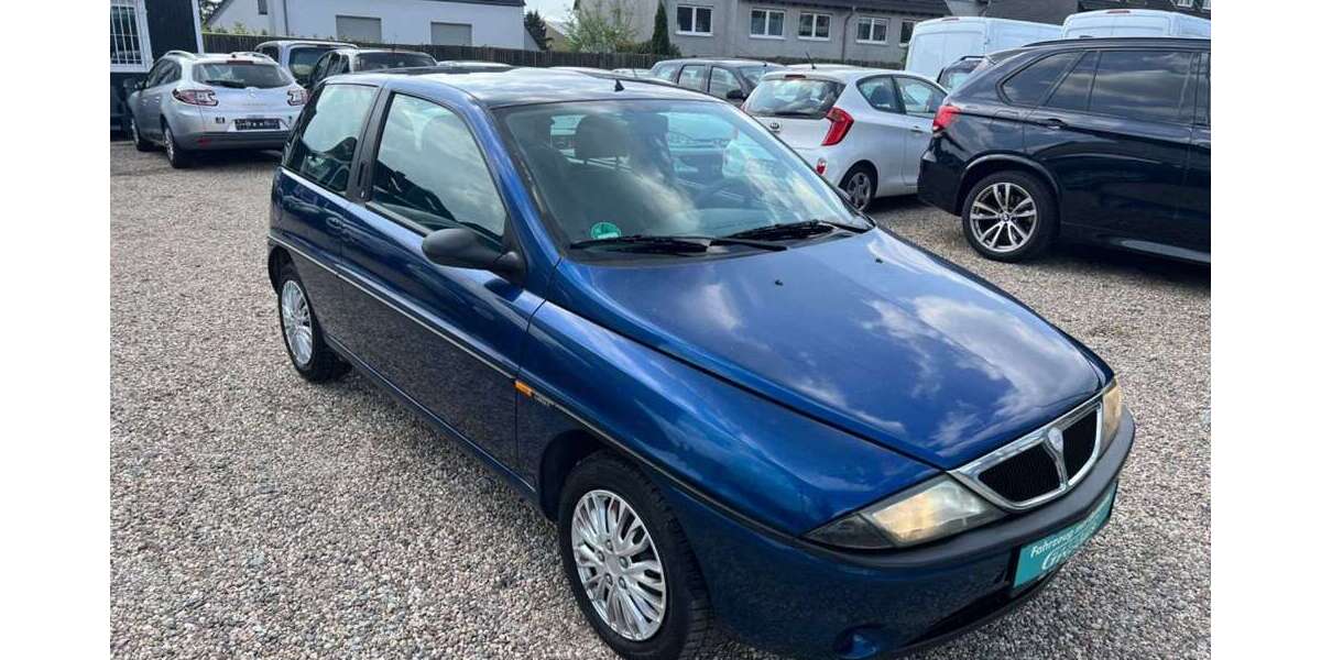 Lancia Ypsilon 39.000 km 2.999 &euro; Essen 45147