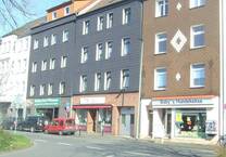 Sanierte 2 Zimmer-Wohnung mit hohen Decken und Naturholzböden