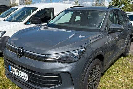VW Tiguan 54.000 km 31.900 &euro; Dorsten 46284