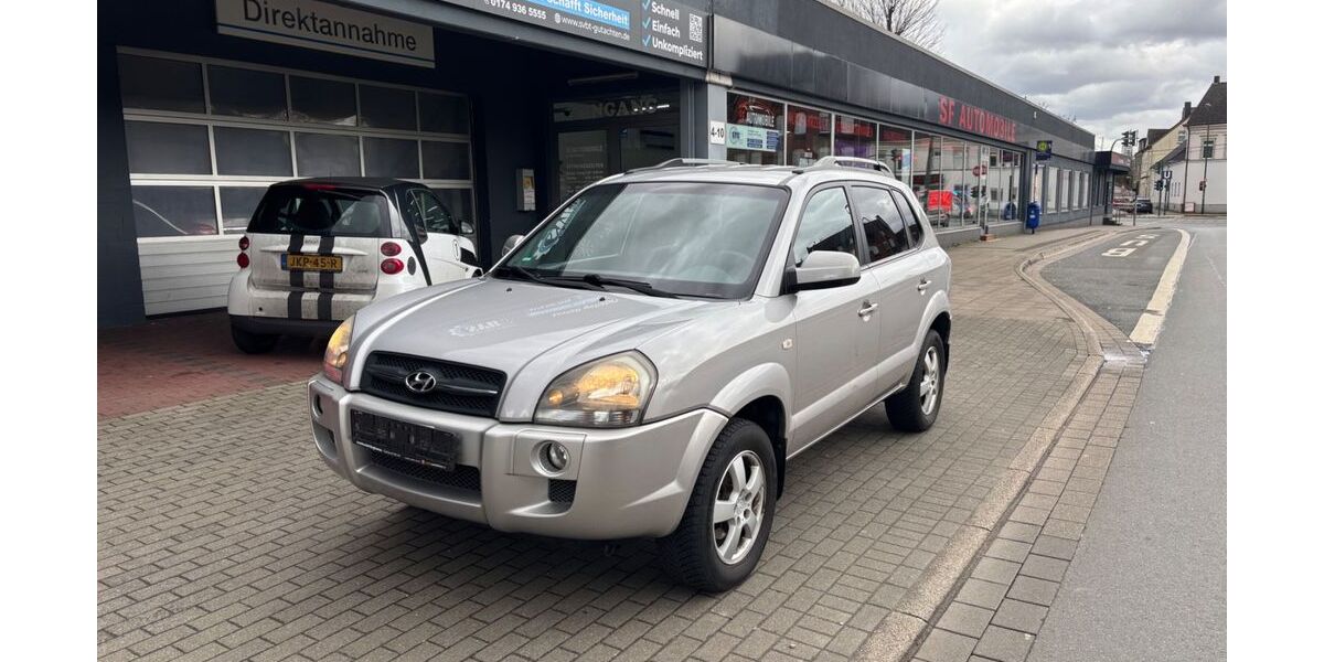 Hyundai TUCSON 120.000 km 3.690 &euro; Essen - Karnap 45329