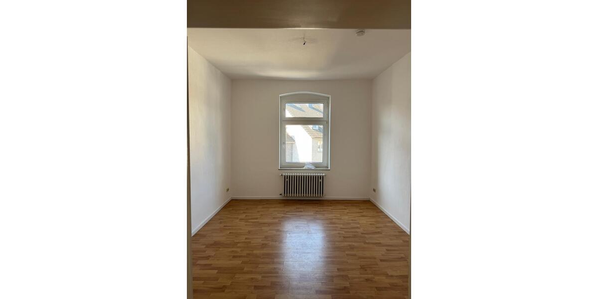 Etagenwohnung Essen Stadtbezirk VIII - 4 Zimmer, 130 m&sup2;, 1.190&euro; | Angebot:26329289