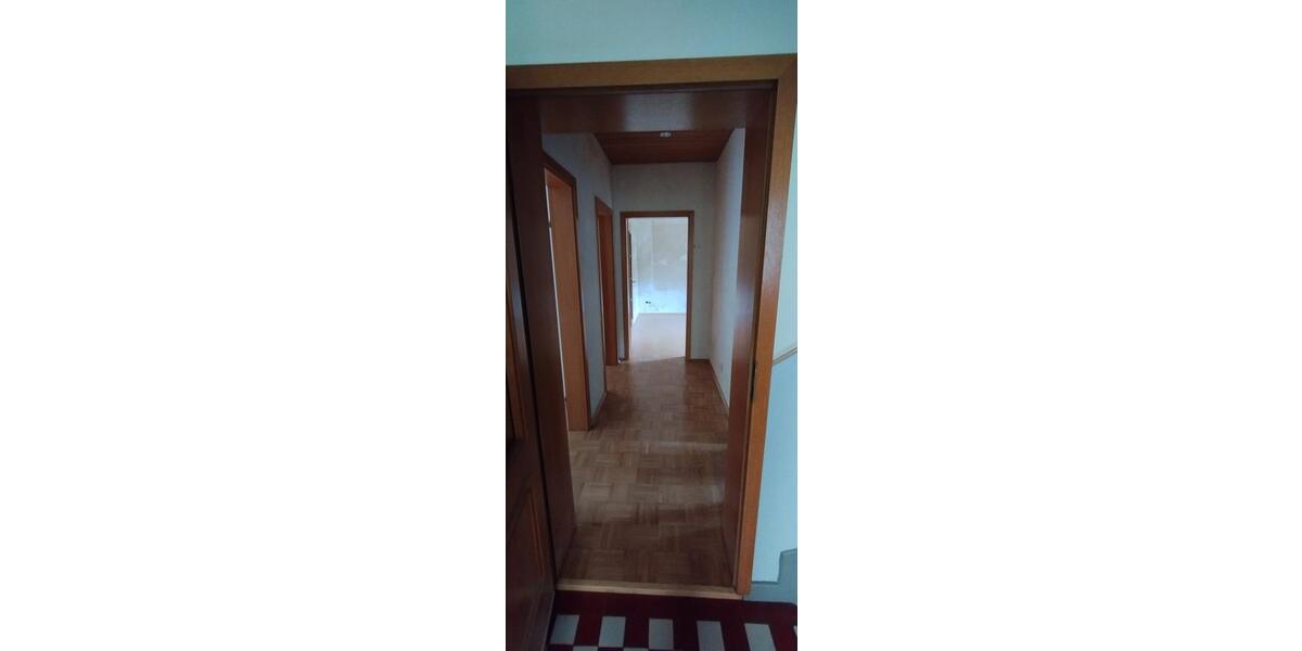 Erdgeschoßwohnung Essen Stadtbezirk VII - 2.5 Zimmer, 55 m&sup2;, 470&euro; | Angebot:26268779