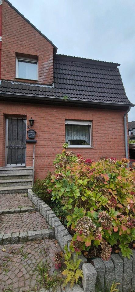 Doppelhaushälfte mit Potenzial in 45472 Mülheim zimmer