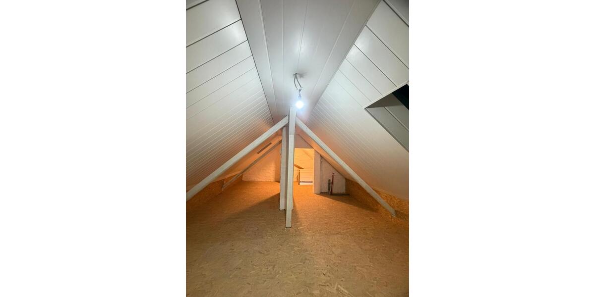 Etagenwohnung Oberhausen Alsfeld - 4 Zimmer, 85 m&sup2;, 1.300&euro; | Angebot:25050320