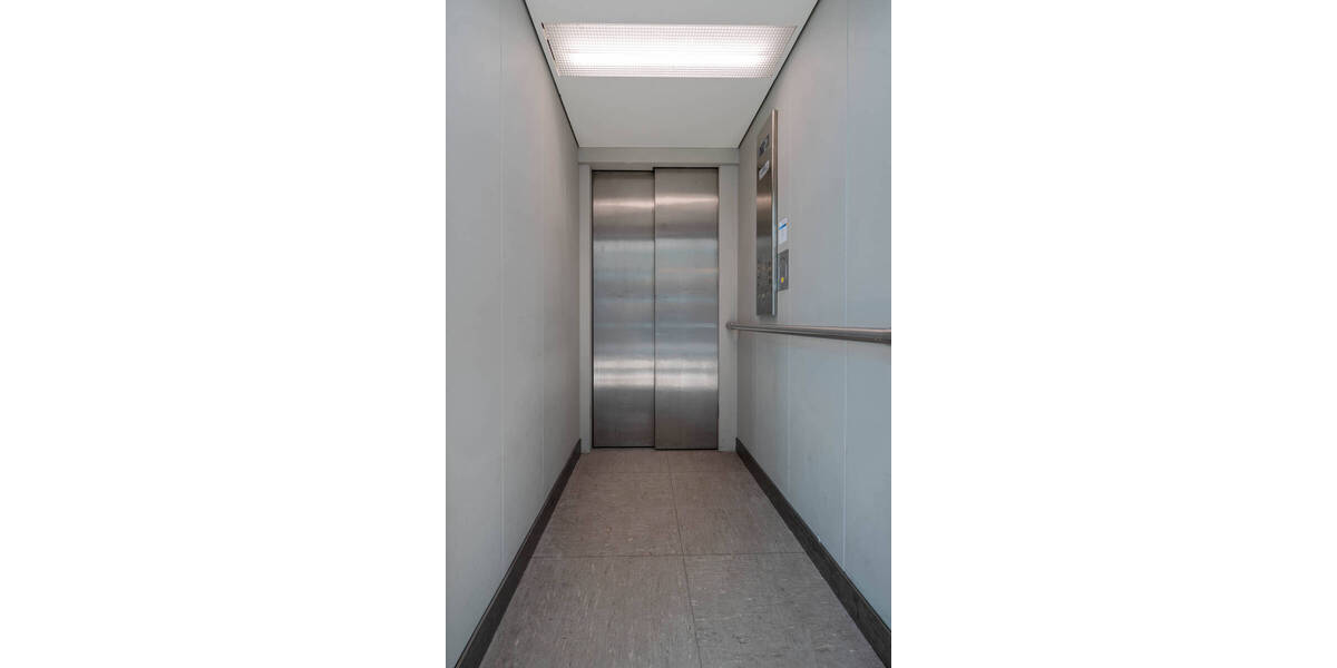 Gewerbeobjekt Lünen Brambauer - 3 Zimmer, 250 m&sup2;, 2.402&euro; | Angebot:23958187