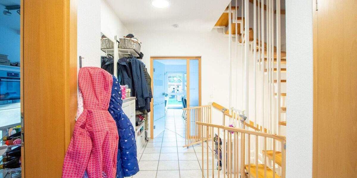 Reihenmittelhaus Bottrop Eigen - 4 Zimmer, 142 m&sup2;, 439.000&euro; | Angebot:25475459