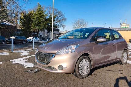 Peugeot 208 25.000 km 3.990 &euro; Selm 59379