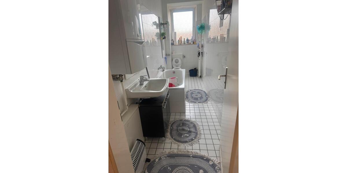 Etagenwohnung Gelsenkirchen Gelsenkirchen-Mitte - 3 Zimmer, 89 m&sup2;, 650&euro; | Angebot:26187178