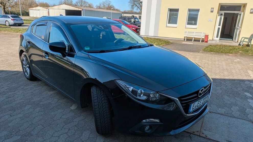 Mazda 3 90.000 km 11.290 € Essen 45219