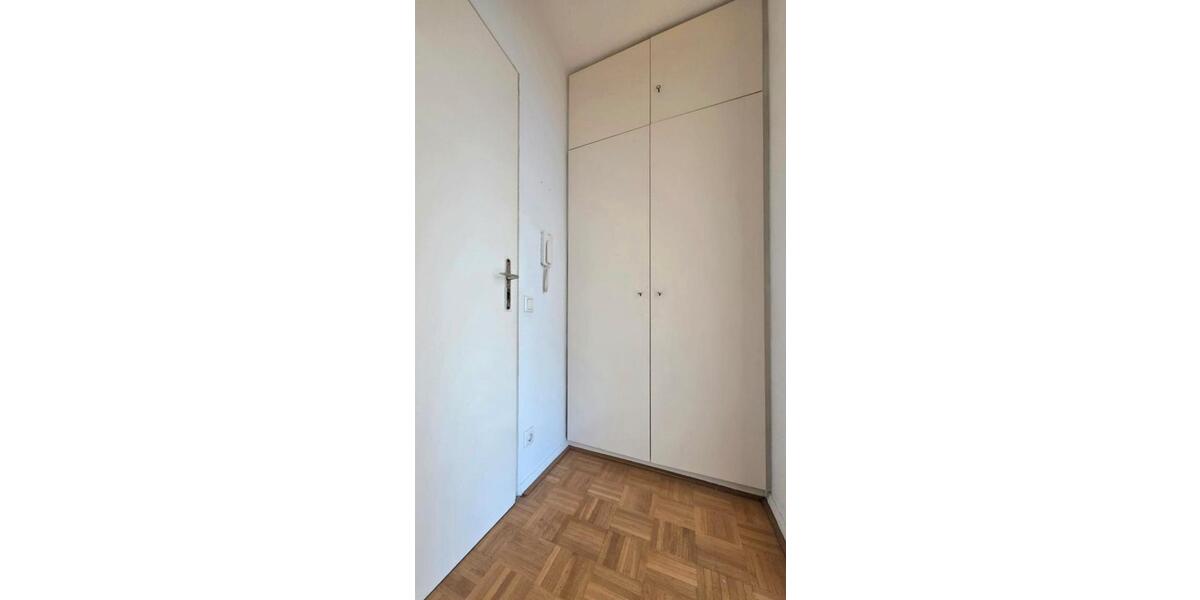 Etagenwohnung Essen Frillendorf - 1 Zimmer, 28 m&sup2;, 260&euro; | Angebot:24849681