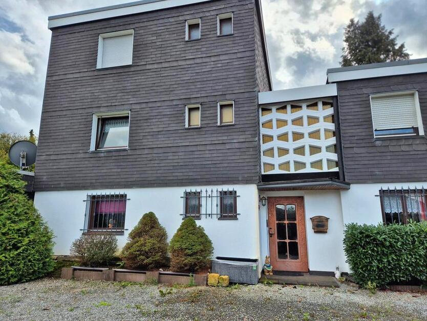 Wohnung im Zweifamilienhaus zu vermieten zimmer