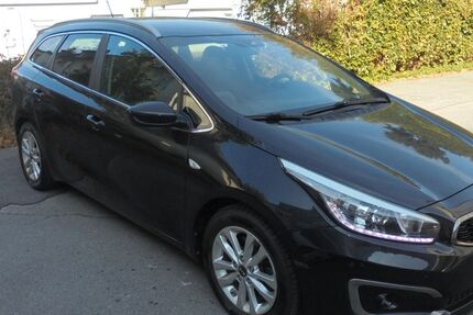 Kia ceed Sportswagon 298.112 km 4.990 € Recklinghausen 45659