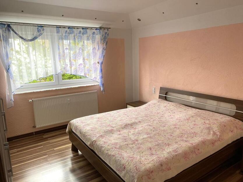 Luxuriöse Wohnung Eigentumswohnung m. Balkon & Garage + Parkplatz zimmer