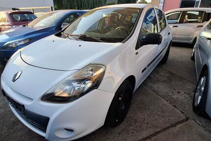 Renault Clio 128.300 km 2.990 &euro; Dortmund 44339