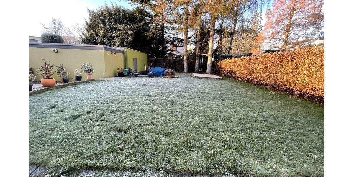 Etagenwohnung Bochum Weitmar - 3 Zimmer, 85 m&sup2;, 995&euro; | Angebot:25070500