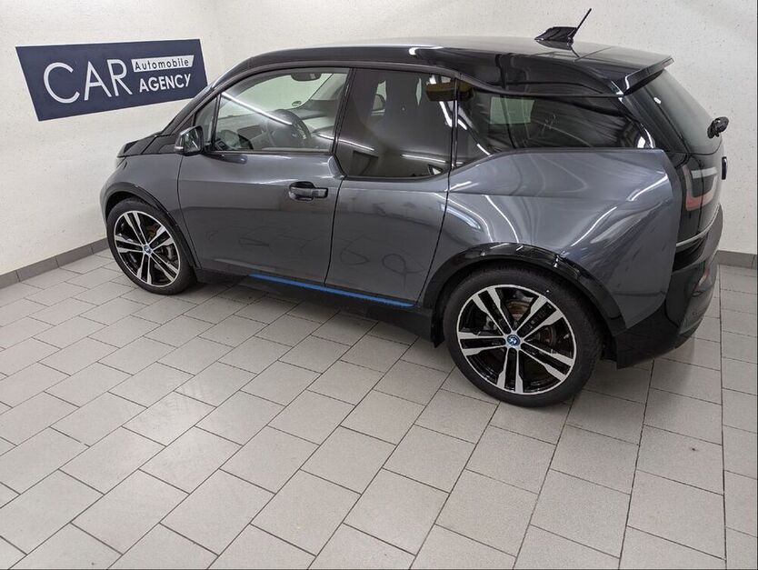 i3