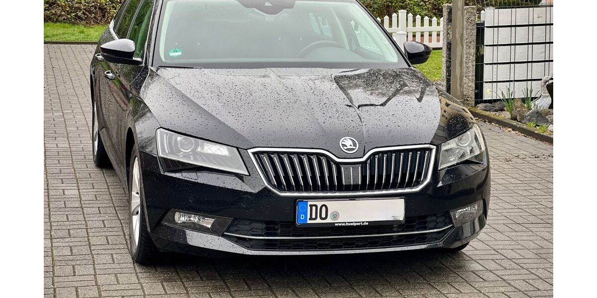 Skoda Superb 127.000 km 15.700 &euro; Dortmund 44379