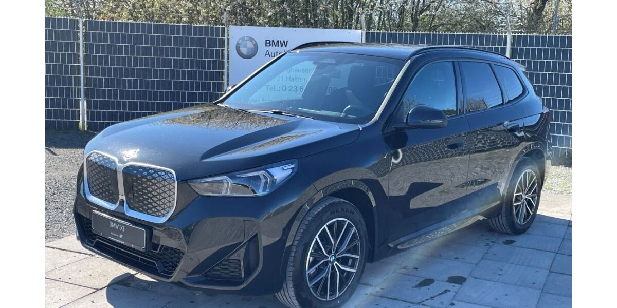 BMW iX1 1.001 km 48.990 &euro; Haltern am See 45721