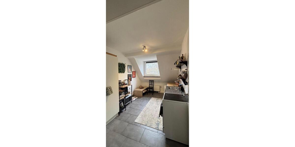 Dachgeschoßwohnung Essen Stadtbezirk II - 3 Zimmer, 65 m&sup2;, 920&euro; | Angebot:26312977