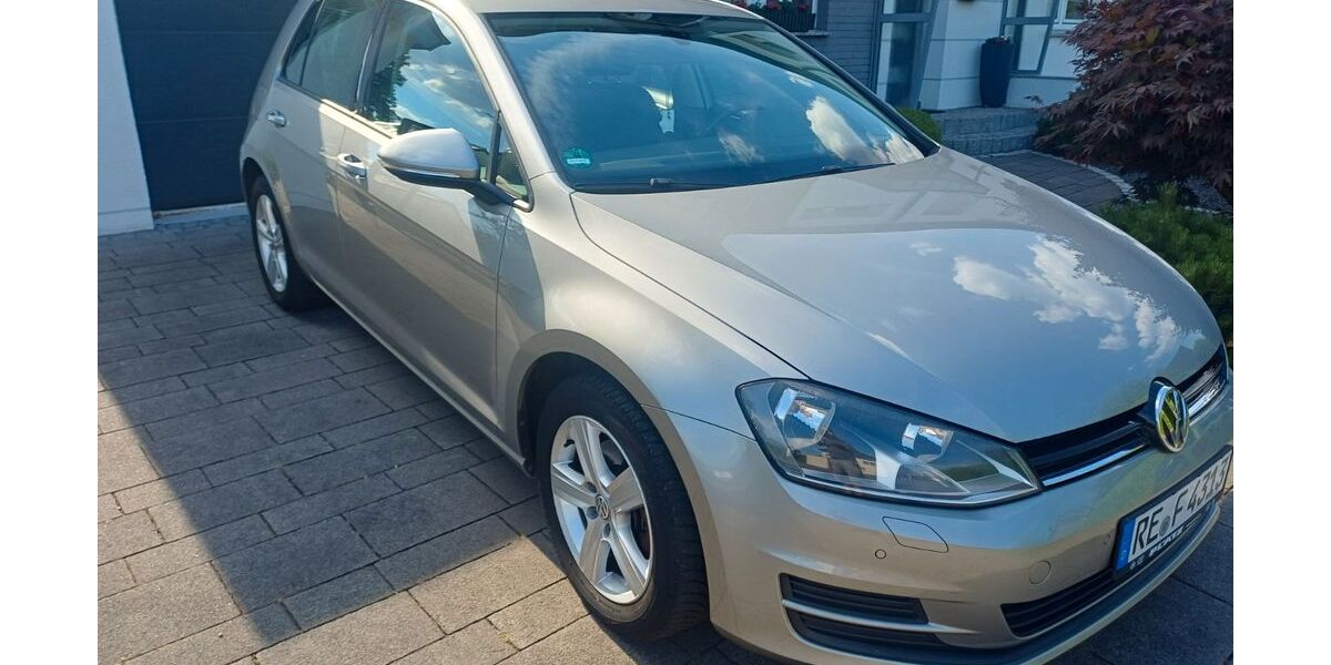 VW Golf 123.000 km 8.900 &euro; Marl 45770