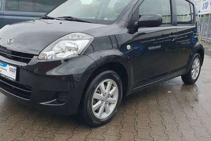 Daihatsu Sirion 81.835 km 7.999 € Essen 45326