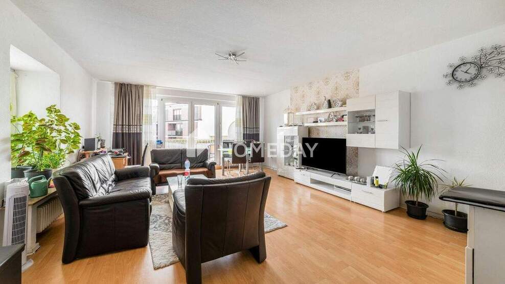 Ideal geschnittene 4-Zimmer-Wohnung mit Balkon in gepflegtem Mehrfamilienhaus 4 zimmer