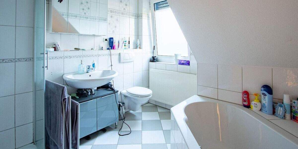 Reihenmittelhaus Bottrop Eigen - 4 Zimmer, 142 m&sup2;, 439.000&euro; | Angebot:25475459