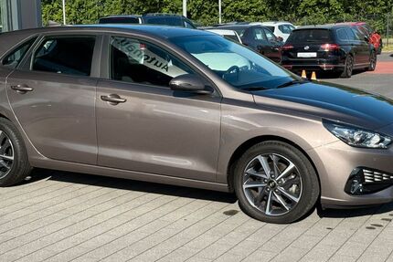 Hyundai i30 38.911 km 17.900 € Olfen 59399