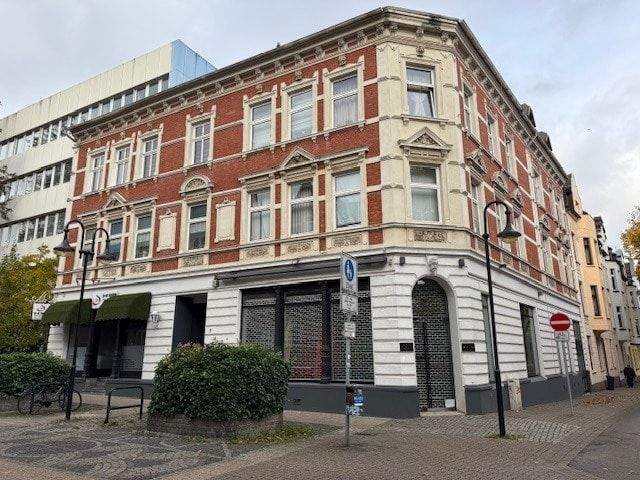Historischer Charme trifft modernes Wohn- und Geschäftshaus in Top Lage 2 zimmer