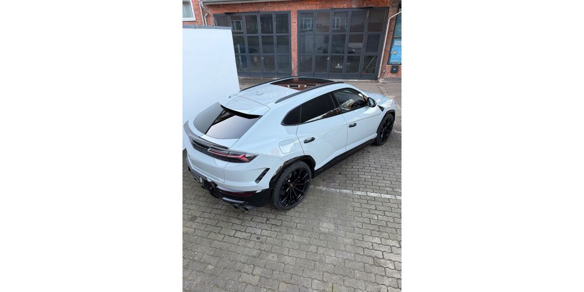 Lamborghini Urus 4.800 km 320.110 &euro; Dortmund 44141