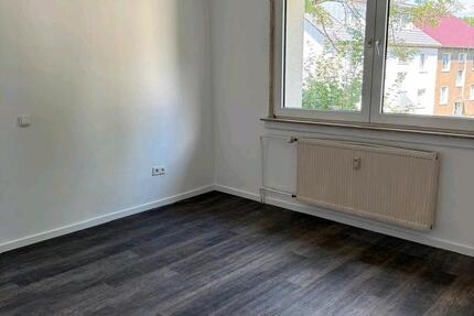 Helle sanierte 2-Zimmer-Wohnunug mit Balkon in Dortmund Brackel 2 zimmer