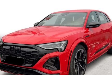 Audi SQ8 e-tron 3.067 km 66.815 € Hagen 58091
