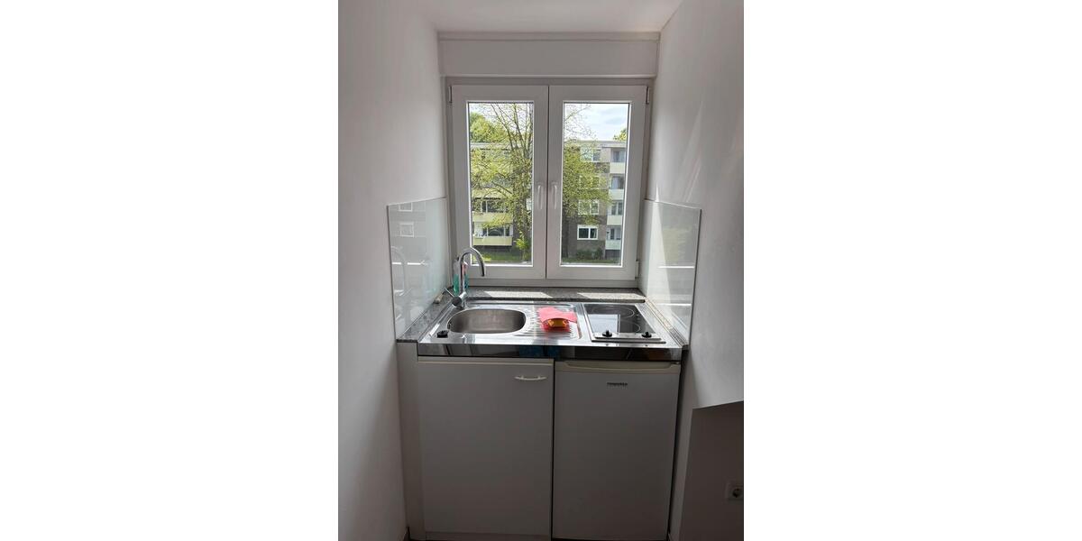 Dachgeschoßwohnung Essen Stadtbezirk VI - 1 Zimmer, 40 m&sup2;, 420&euro; | Angebot:26407189