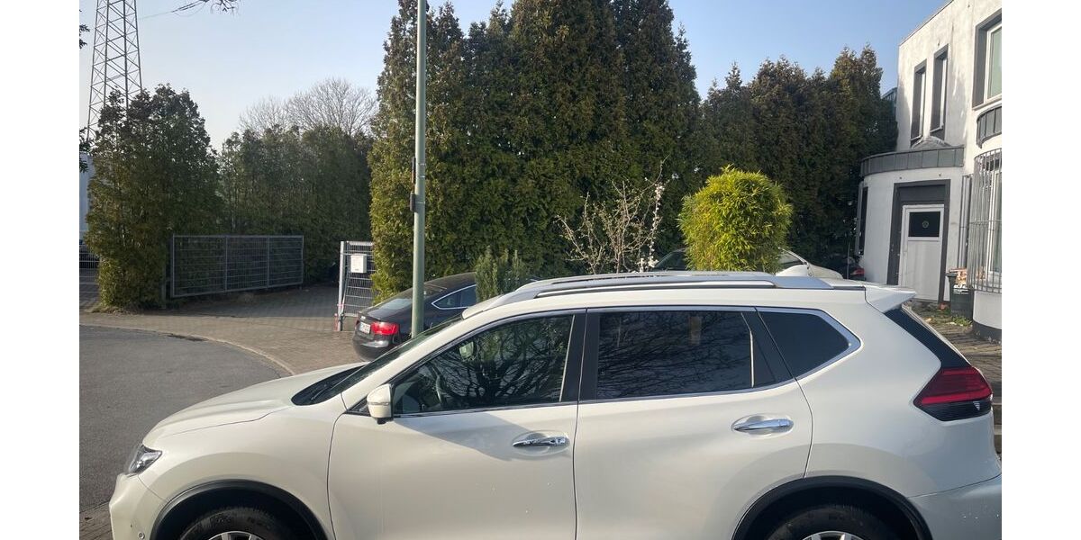 Nissan X-Trail 178.800 km 13.200 &euro; Essen 45326