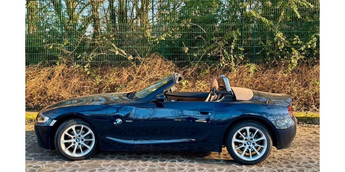 BMW Z4 60.000 km 15.900 &euro; Essen 45259