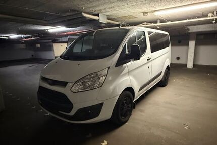 Ford Transit Custom 178.000 km 11.999 &euro; Castrop 44575