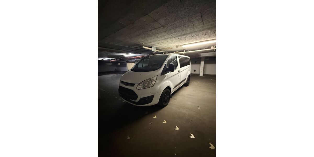 Ford Transit Custom 178.000 km 11.999 &euro; Castrop 44575
