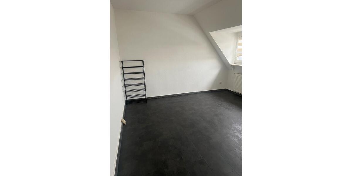 Dachgeschoßwohnung Oberhausen Biefang - 3.5 Zimmer, 78 m&sup2;, 750&euro; | Angebot:24429674