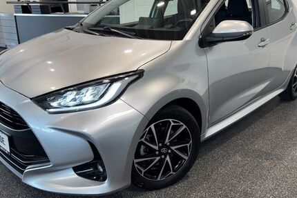Toyota Yaris 26.000 km 16.490 &euro; Marl/Recklinghausen 45770